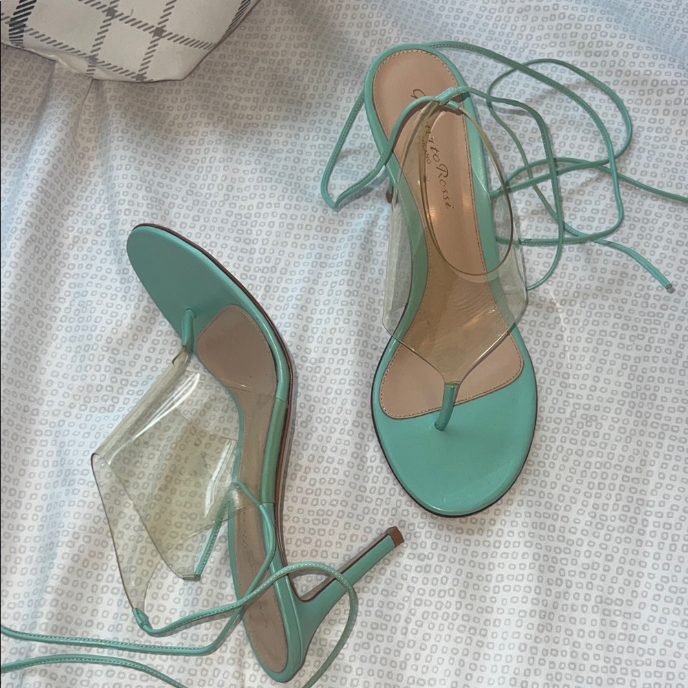 Gianvitto Rossi mint heels